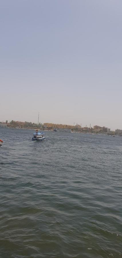 Nile Sunrise Flats Apartment Luxor Bagian luar foto