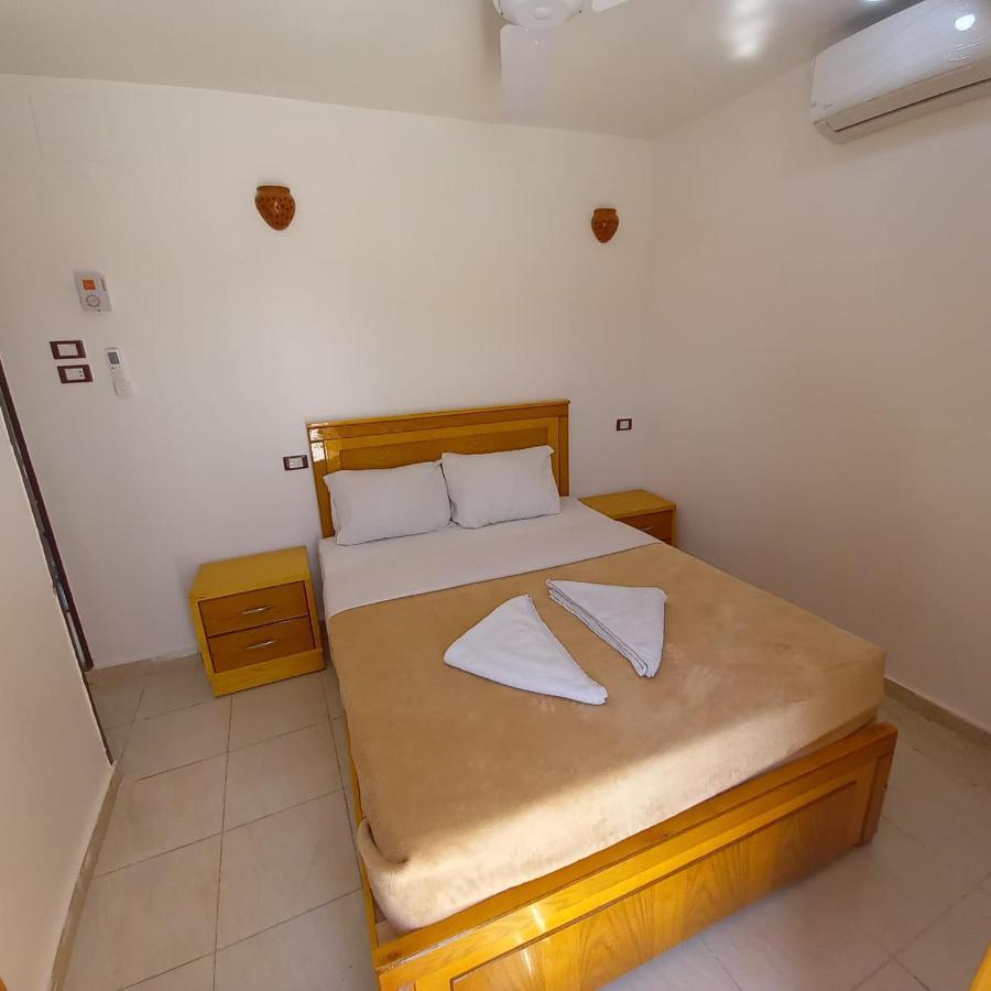Nile Sunrise Flats Apartment Luxor Bagian luar foto