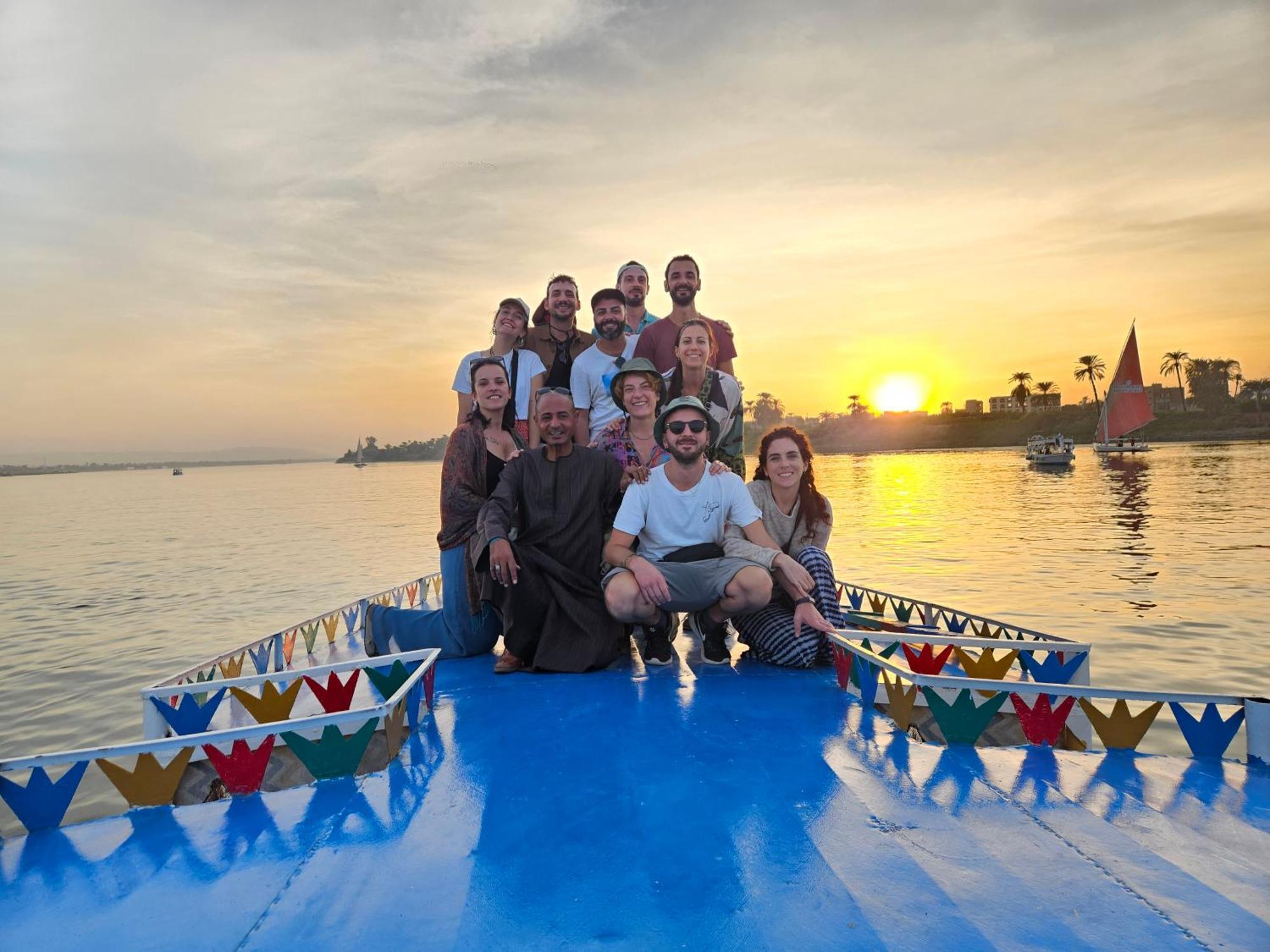 Nile Sunrise Flats Apartment Luxor Bagian luar foto